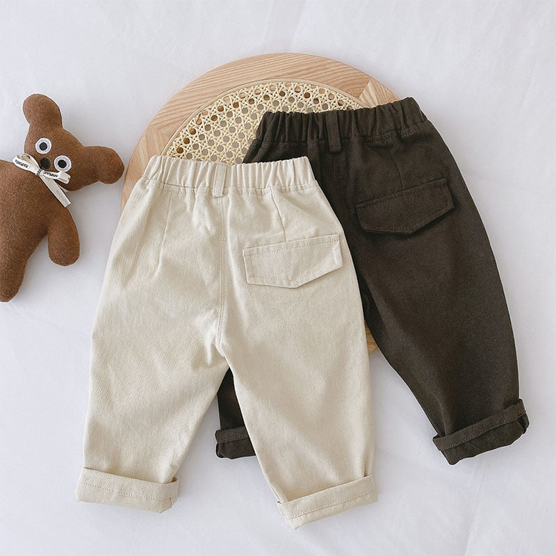 Coole jongensbroek: trendy effen kinderbroek