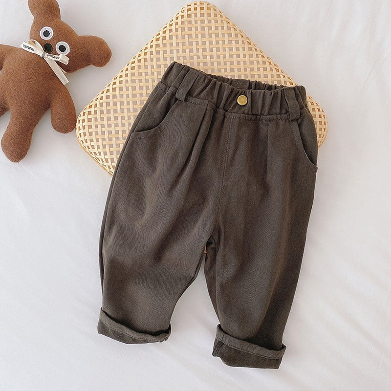 Coole jongensbroek: trendy effen kinderbroek