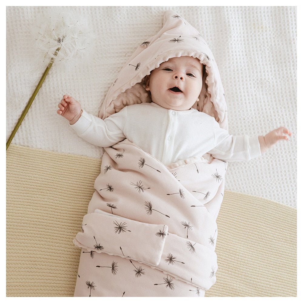 Vintage pattern Image of a cozy and secure newborn baby swaddle sack designed for infant sleep, suitable for 0-3 months with TOG 0.5 rating