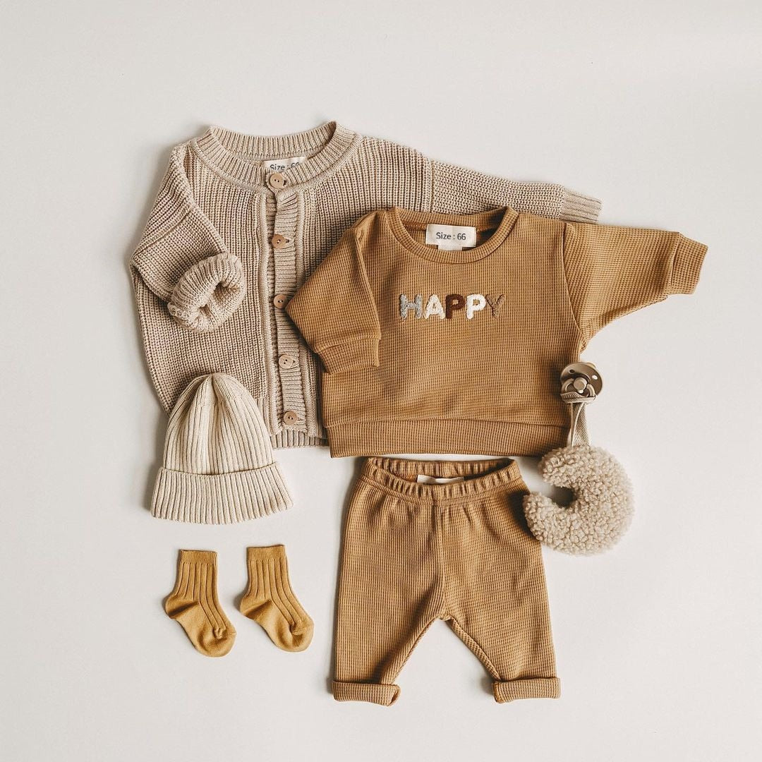 Hoera babykleertjes set