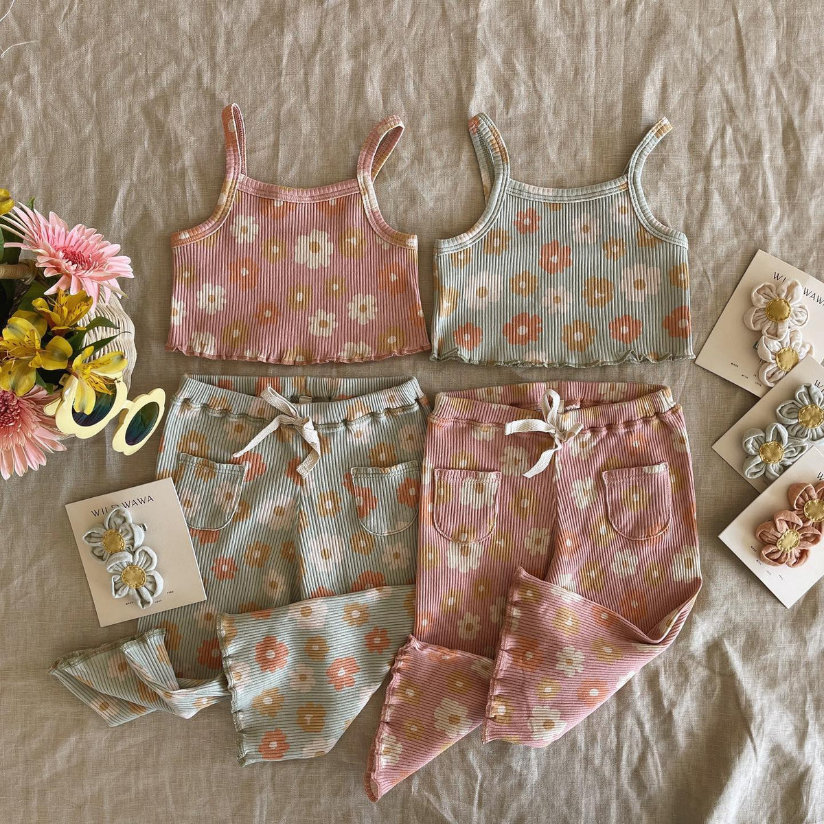 Ribbed Floral Set