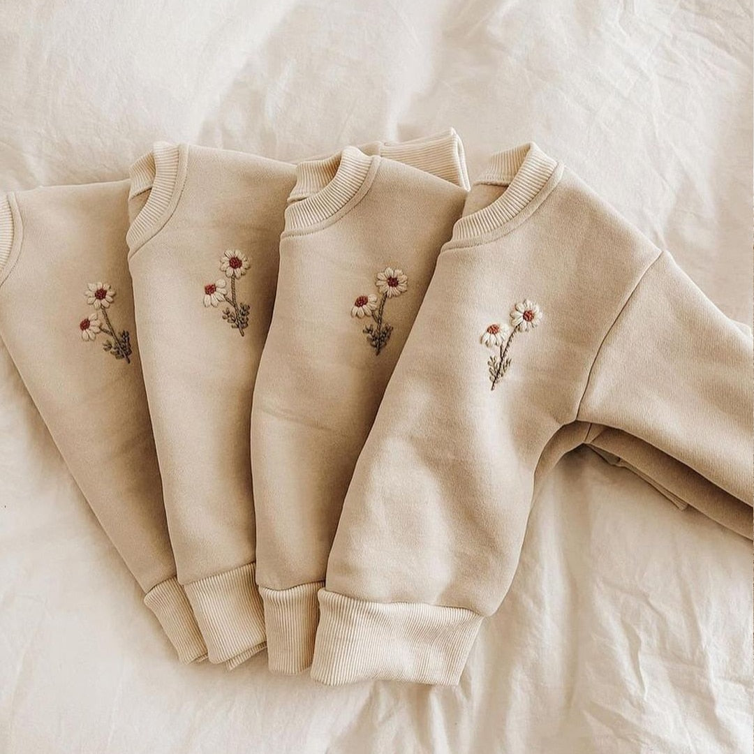 Fleece Embroidery Daisy Pullover Set