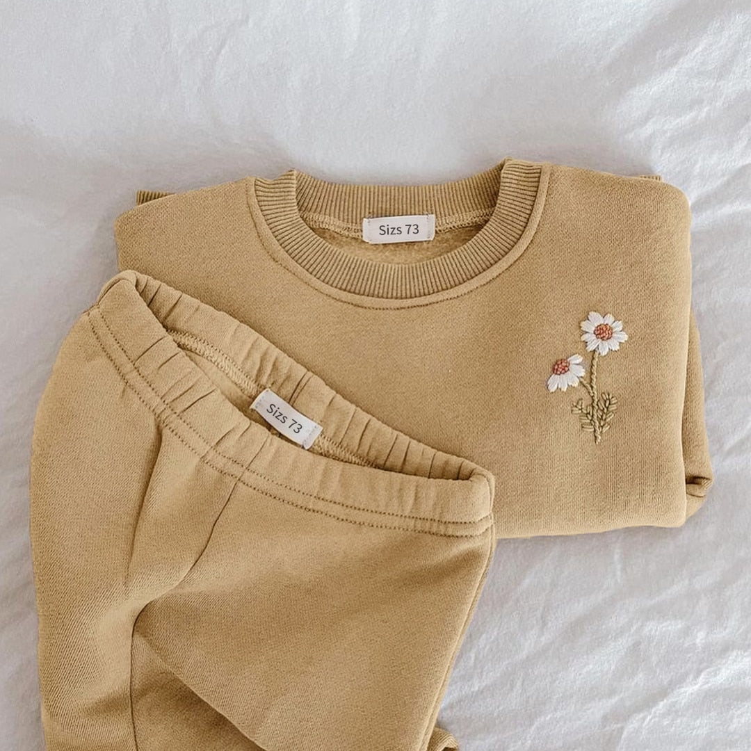 Fleece Embroidery Daisy Pullover Set